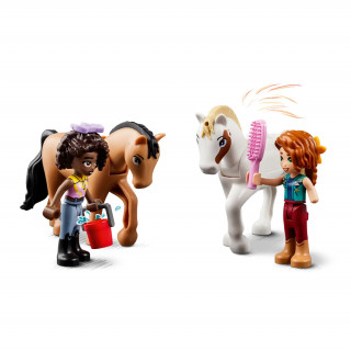 LEGO Friends Autumnina staja za konje (41745) Igračka